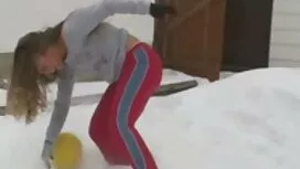 أراد زوج من الطلاب م ...