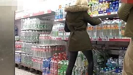 صرف الرجل الذي يحمل  ...