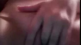 يستمني ويمارس الجنس  ...