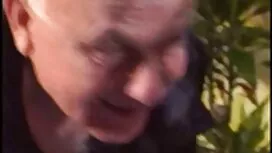 لقد رفعت المفرش افلا ...