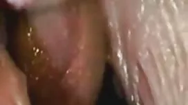 مداعب سكسي عربي ايجا ...
