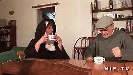 وقح راهبة مع رشيق فل ...