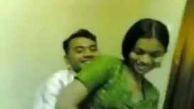 وافقت الفتاة على إرض ...