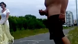 وضع امرأته على ظهرها ...