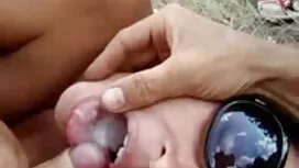 لاري في بدلة نهاية ا ...